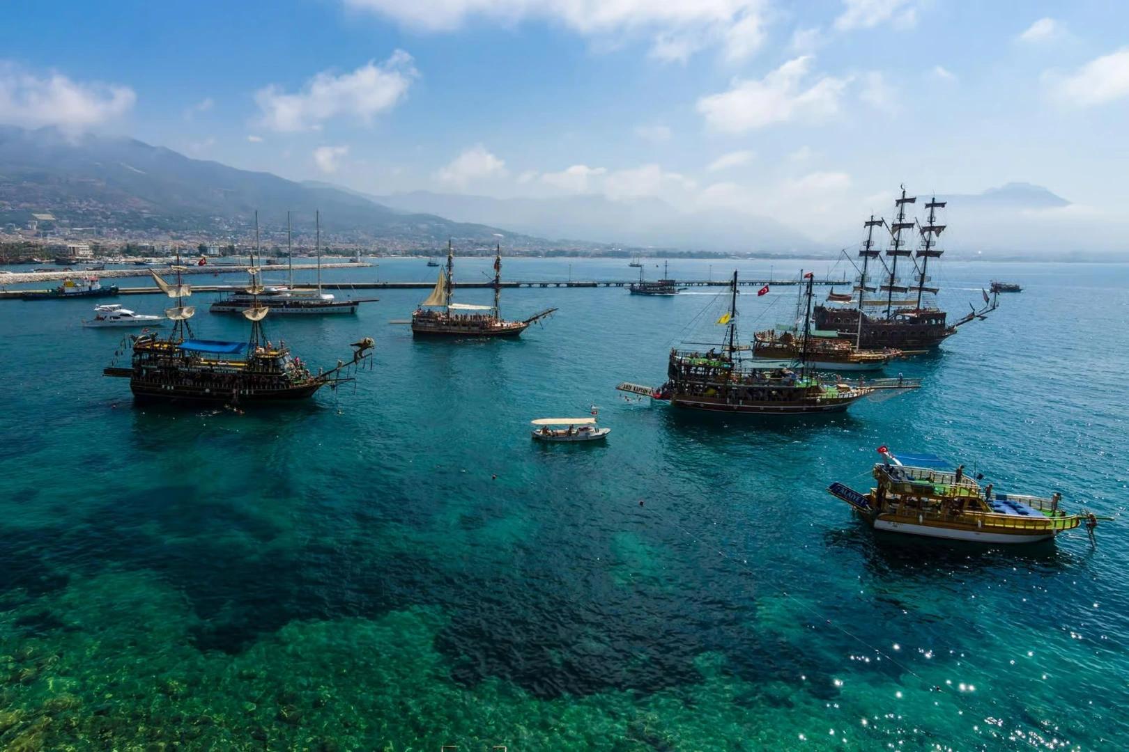 Alanya Pirate Boat Tour with Lunch, Soft Drinks & Foam Party - 1