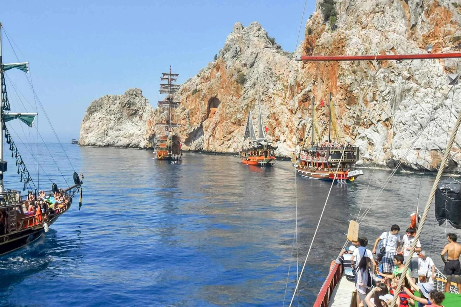 Alanya Pirate Boat Tour with Lunch, Soft Drinks & Foam Party - 4